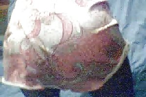 Bionda incinta si masturba dildo