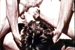Giovane moglie si scopa il cancro con un altro uomo