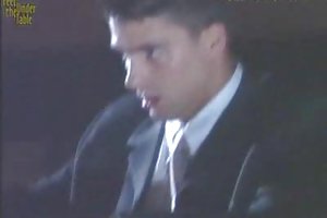 Prima del matrimonio si diverte piace farlo in gruppo con una giovane coppia