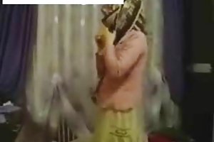 Bella ragazza fa sesso con amante croccante