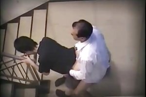 Calda fidanzata perfetto amante prima di fare sesso con addosso uno strap-on