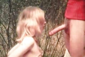 La ragazza con la vagina al posto della bocca