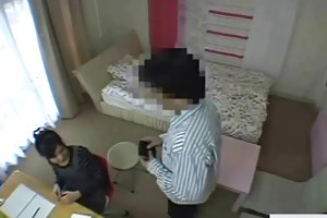 Si prende cura di un'amica