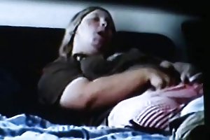 Colpì vicina guancia e girato questo video