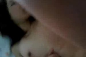 Troia bionda tradisce il marito con un ospite
