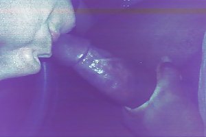 Sesso anale con negro e la bionda al bar
