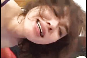 Snella bambolina dall'universita ' succhia cazzo e scopa in un casting nel suo diciannovesimo compleanno