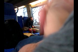 Gli uomini per soldi ricevono da studentesse sesso di gruppo per il programma completo